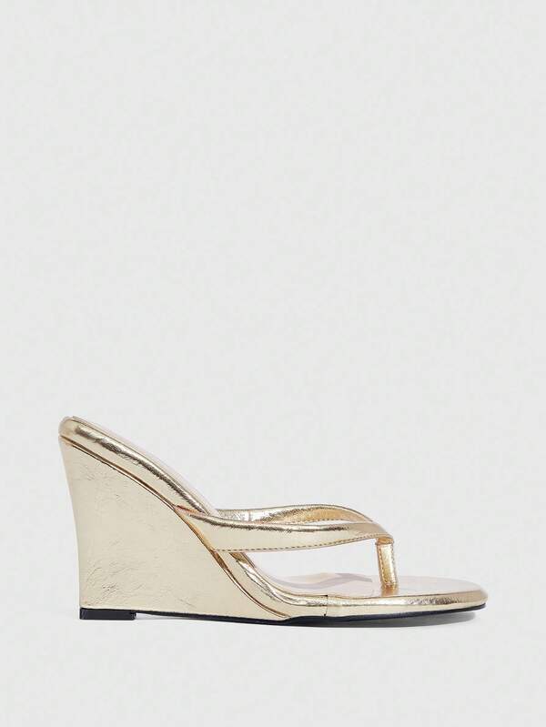 Missguided MISSGUIDED Metallic Wedge Thong Sandals With Platform Heel