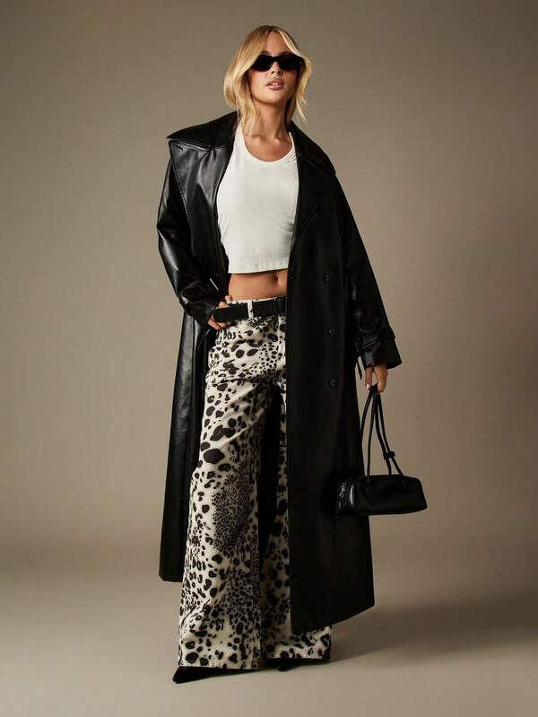 Missguided MISSGUIDED Mid Rise Baggy Animal Print Jeans