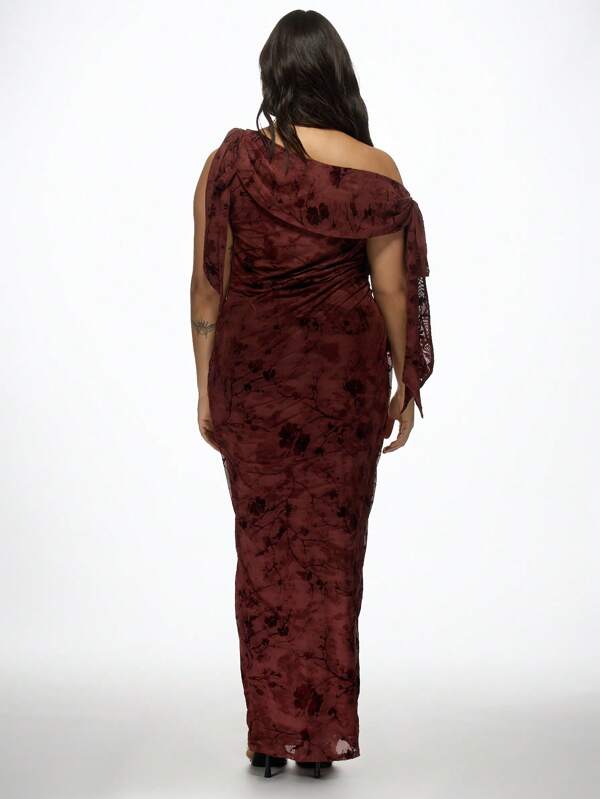 Missguided MISSGUIDED MISSGUIDED PLUS Elegant One-Shoulder Velvet Ruched Maxi Plus Size Dresses