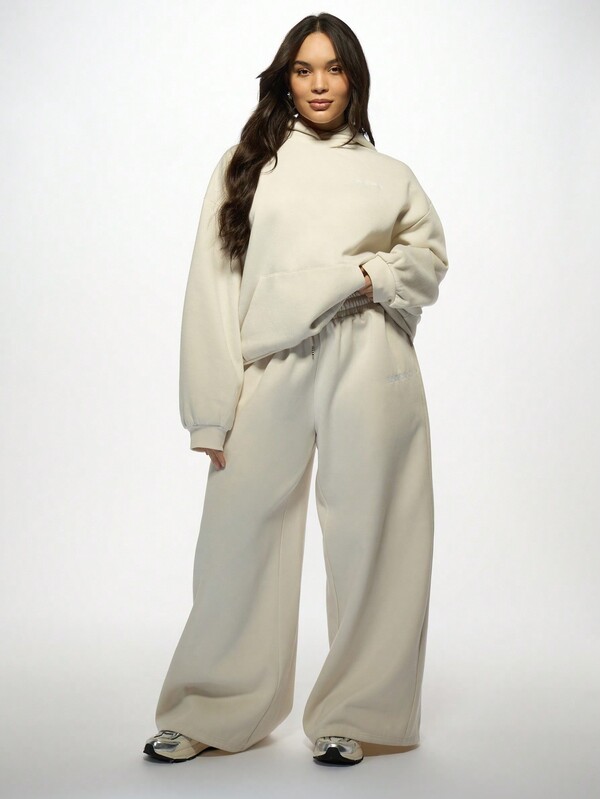 Missguided MISSGUIDED MISSGUIDED PLUS Plus Size Cozy Fleece Wide Leg Sweatpants