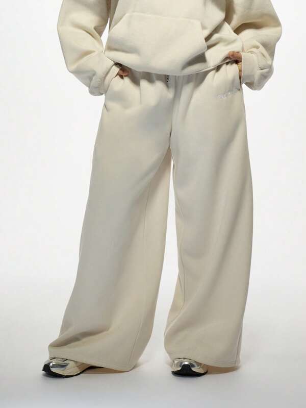 missguided MISSGUIDED MISSGUIDED PLUS Plus Size Cozy Fleece Wide Leg Sweatpants