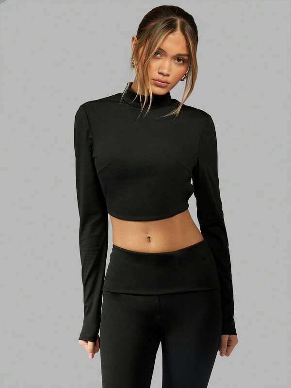Missguided MISSGUIDED Mock Neck Long Sleeve Crop Top Workout