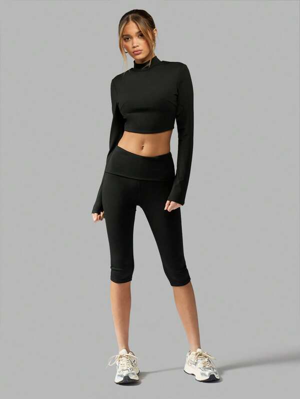 Missguided MISSGUIDED Mock Neck Long Sleeve Crop Top Workout