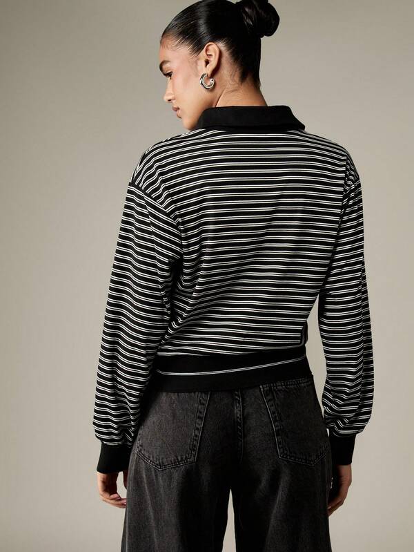 Missguided MISSGUIDED Monochrome Striped Sweatshirt With Polo Collar