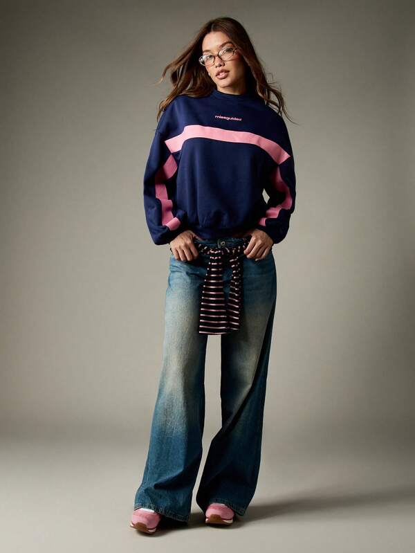 Missguided MISSGUIDED Navy Color Block Oversized Crewneck Sweatshirt With Pink Stripes