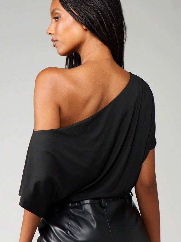 Missguided MISSGUIDED Off Shoulder Asymmetric Short Sleeve Bodysuit