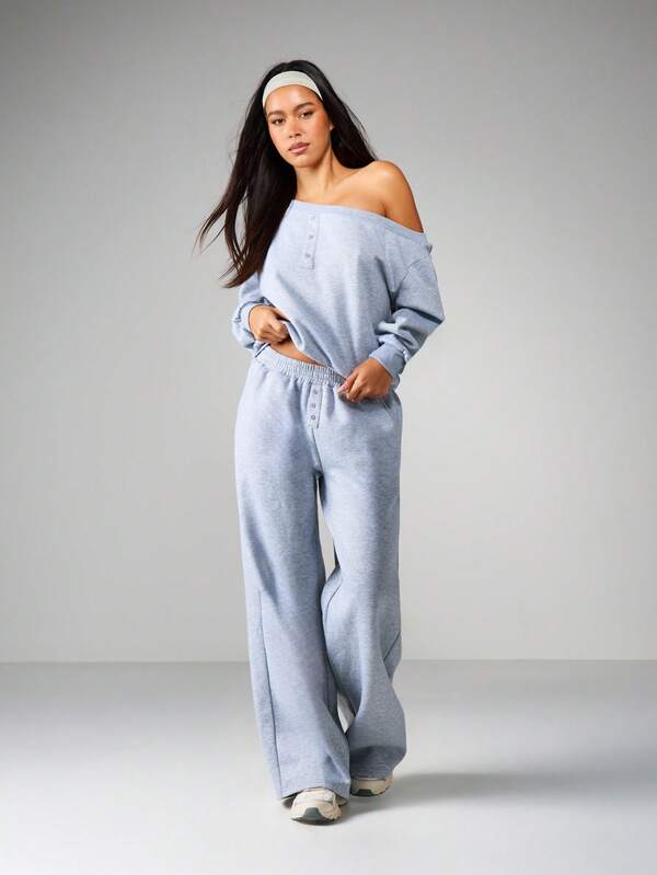 Missguided MISSGUIDED Off Shoulder Button Detail Sweatshirt