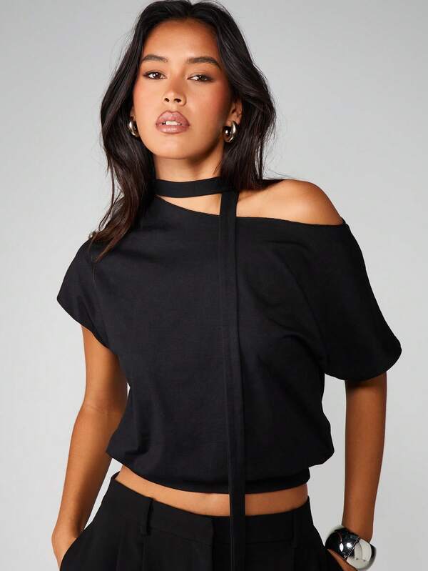 Missguided MISSGUIDED Off Shoulder Choker Neck Top With Cold Shoulder Detail