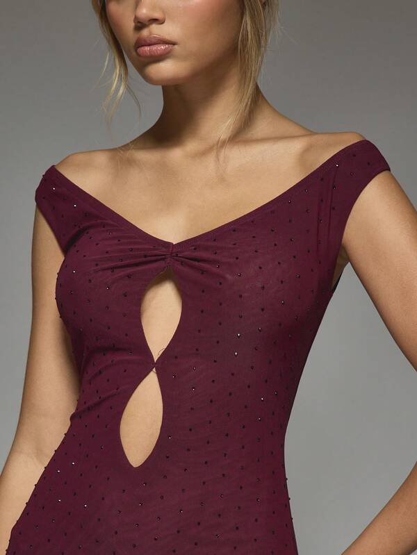 Missguided MISSGUIDED Off-Shoulder Cut-Out Bodycon Mini Dress