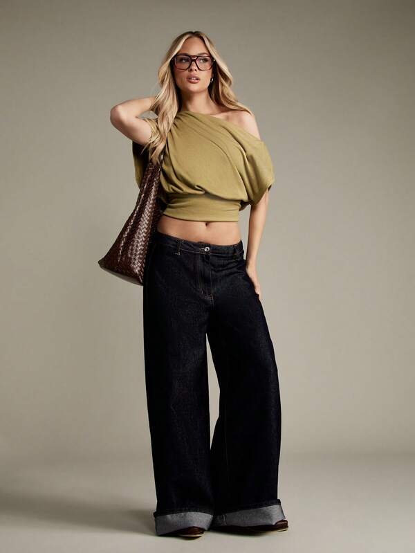 Missguided MISSGUIDED Off Shoulder Fitted Knit Crop Top With Waistband