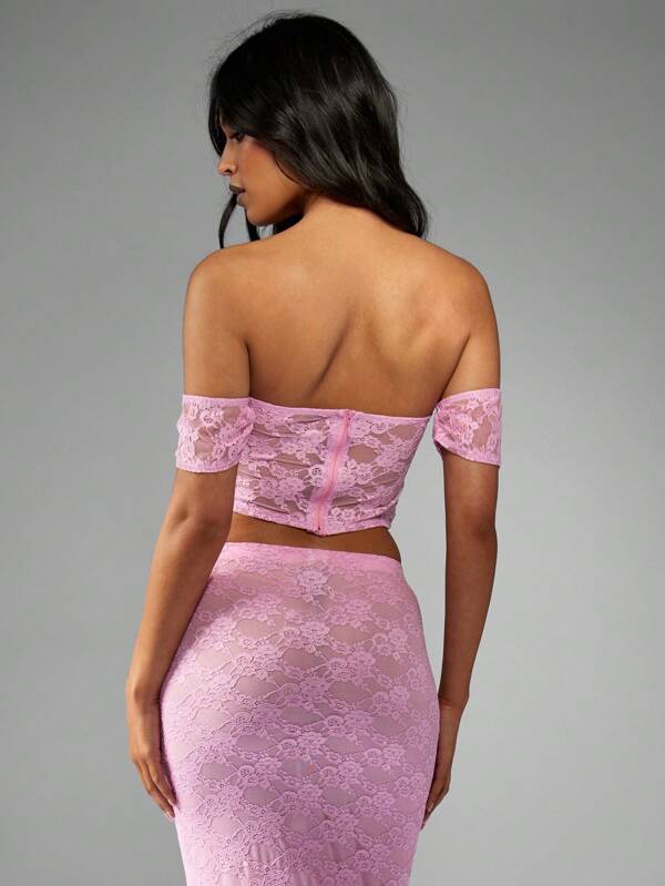 Missguided MISSGUIDED Off-Shoulder Lace Corset Top With Boning