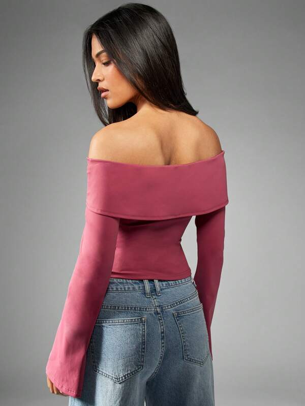 Missguided MISSGUIDED Off Shoulder Long Sleeve Bardot Foldover Neckline Fitted Crop Top