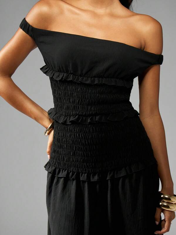 Missguided MISSGUIDED Off Shoulder Maxi Dress With Smocked Bodice And Ruffles