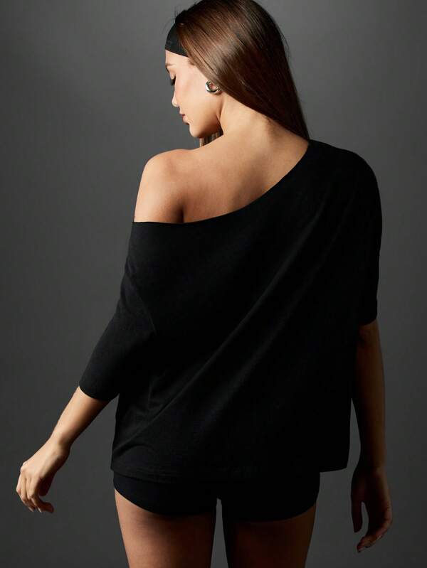 Missguided MISSGUIDED Off Shoulder Oversized T Shirt With Text Print