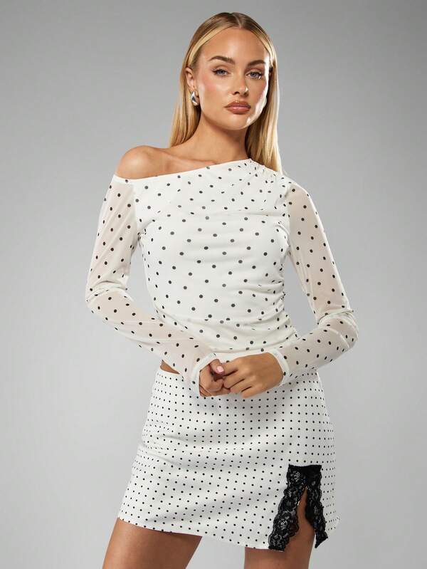 missguided MISSGUIDED Off Shoulder Polka Dot Top With Lace Detail