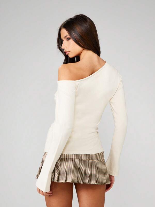 Missguided MISSGUIDED Off Shoulder Ribbed Knit Sweater With Long Sleeves