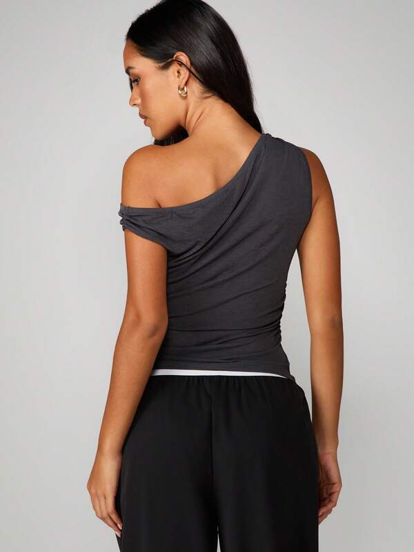 Missguided MISSGUIDED Off Shoulder Ruched Fitted Top With Draping