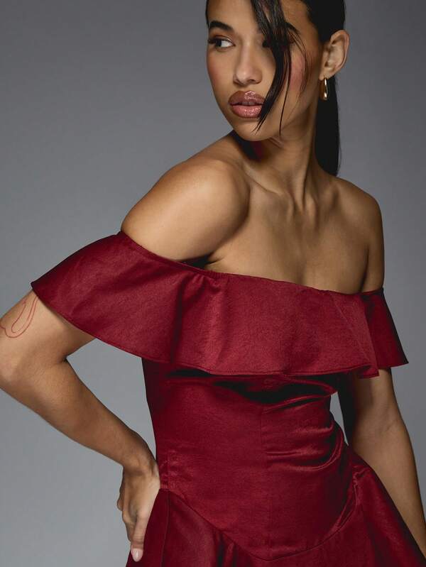 Missguided MISSGUIDED Off Shoulder Ruffle Mini Dress With Flared Skirt