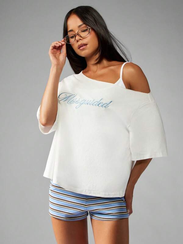 missguided MISSGUIDED Off Shoulder T-Shirt With Script Design