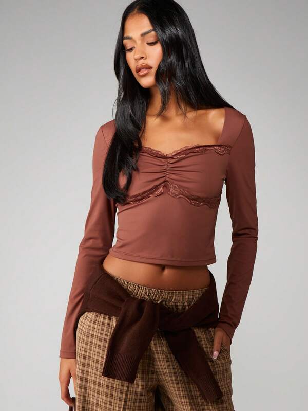 missguided MISSGUIDED Off Shoulder Top With Lace Trim