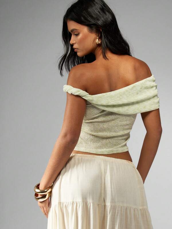 Missguided MISSGUIDED Off-Shoulder Twist Front Ribbed Knit Crop Top