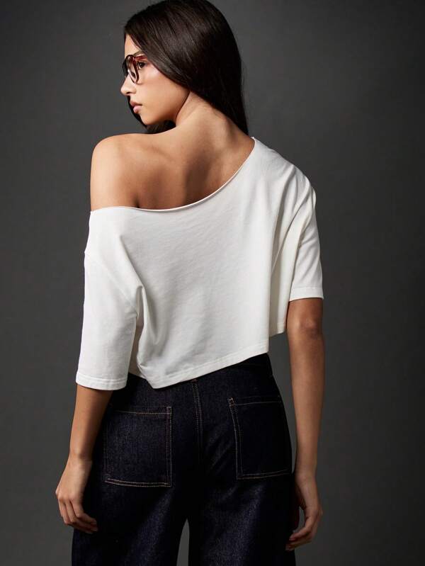 Missguided MISSGUIDED Off Shoulder Varsity Number Print Cropped Short Sleeve T-Shirt