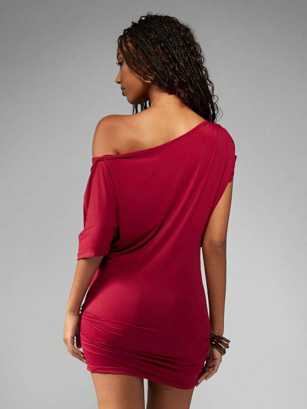 Missguided MISSGUIDED One Shoulder Asymmetric Bodycon Mini Dress With Balloon Sleeve Form Fitting