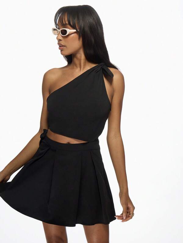 Missguided MISSGUIDED One Shoulder Knot Detail Pleated Skater A-Line Bow Mini Dress