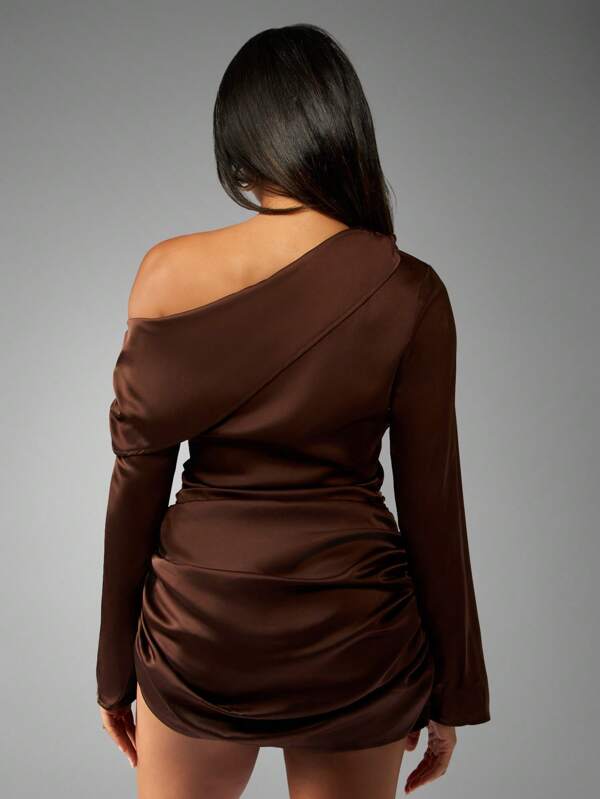 Missguided MISSGUIDED One Shoulder Satin Mini Dress With Ruched Detail