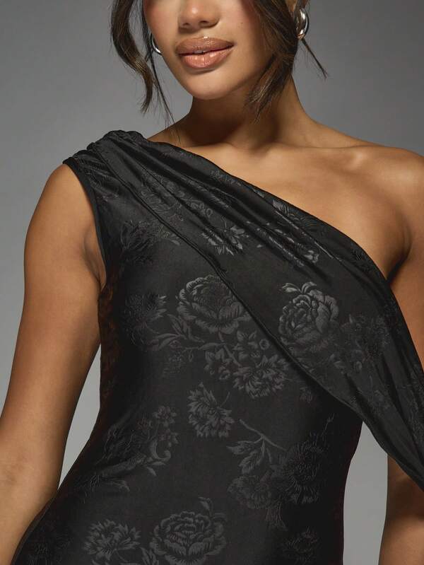 Missguided MISSGUIDED One Shoulder Velvet Maxi Dress With Floral Pattern