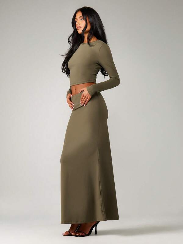 Missguided MISSGUIDED Open Back Bow Detail Crop Top With Fitted Maxi Skirt