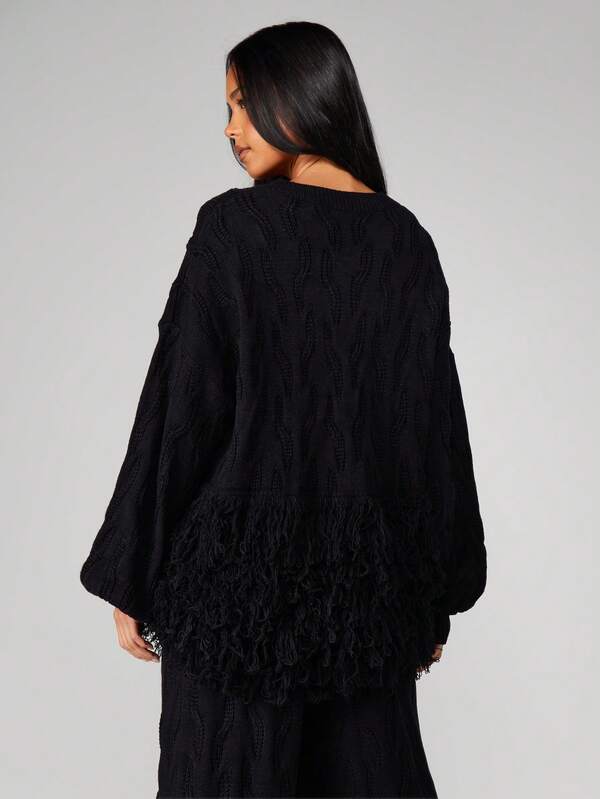 Missguided MISSGUIDED Oversized Cable Knit Sweater With Fringe Hem
