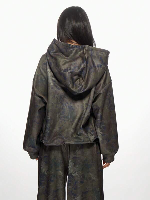 Missguided MISSGUIDED Oversized Camouflage Pullover Sweatshirt With Centre Pocket