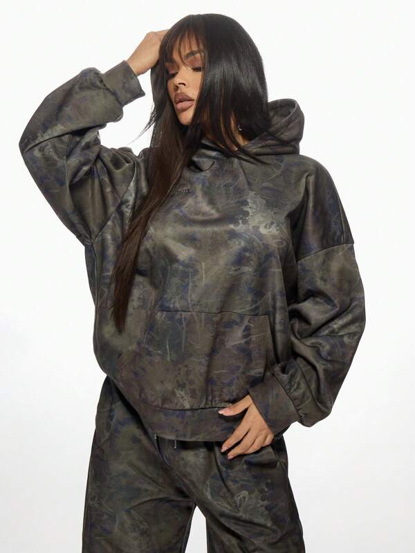 missguided MISSGUIDED Oversized Camouflage Pullover Sweatshirt With Centre Pocket