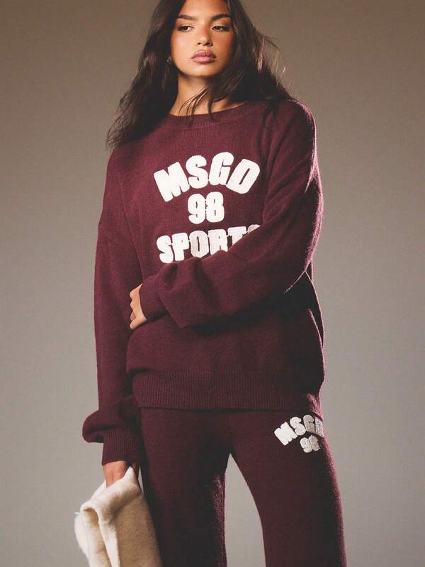 missguided MISSGUIDED Oversized Crew Neck Knit Sweater With Logo Print