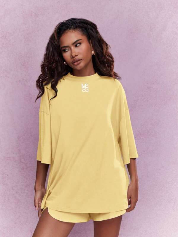 missguided MISSGUIDED Oversized Drop Shoulder Comfort Fit Basic Essential T-Shirt