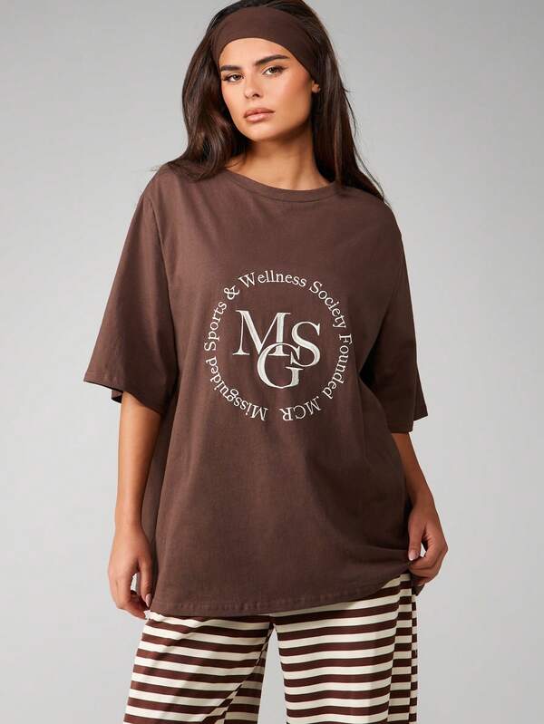 missguided MISSGUIDED Oversized Graphic T-Shirt With Circular Print