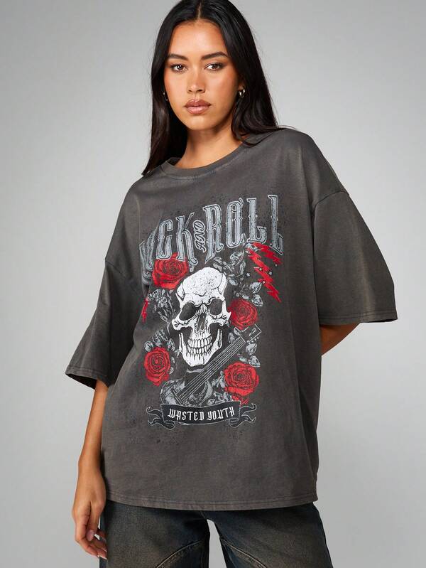 missguided MISSGUIDED Oversized Graphic T-Shirt With Skull Print