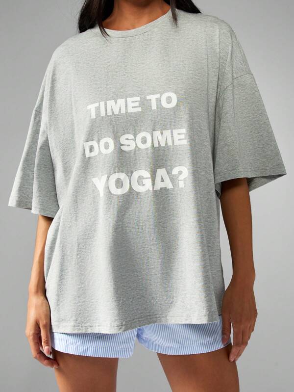 missguided MISSGUIDED Oversized Graphic T-Shirt With Yoga Question Print