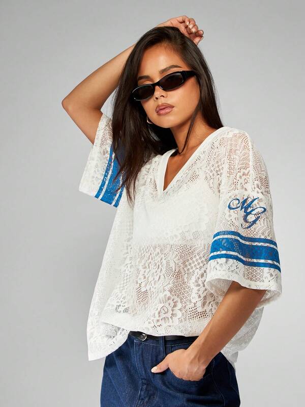 Missguided MISSGUIDED Oversized Lace Baseball Top With V-Neck