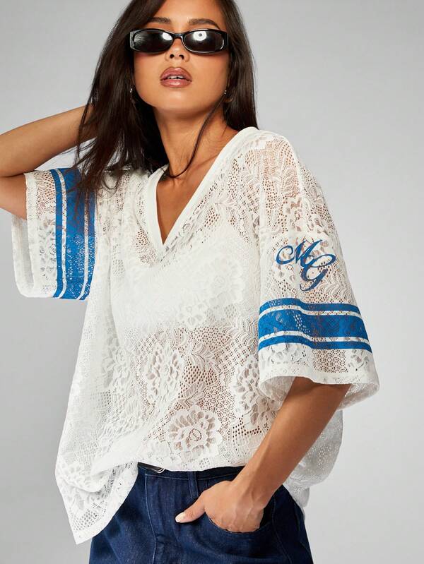 missguided MISSGUIDED Oversized Lace Baseball Top With V-Neck