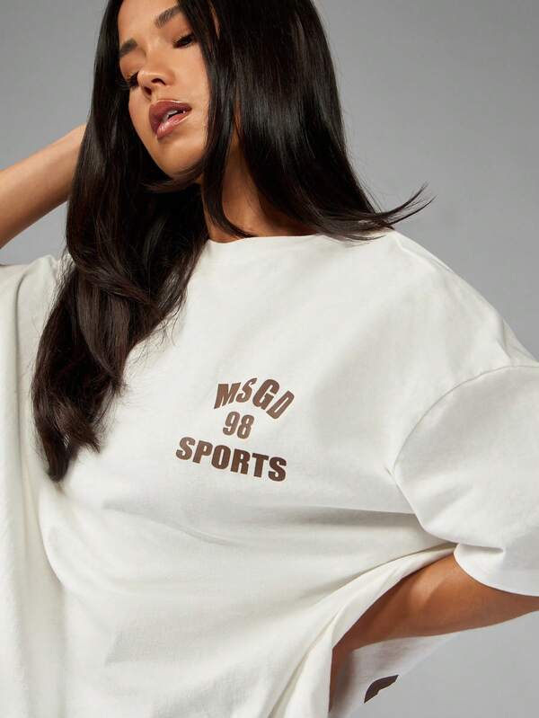 Missguided MISSGUIDED Oversized Logo Print T-Shirt With Boxy Fit