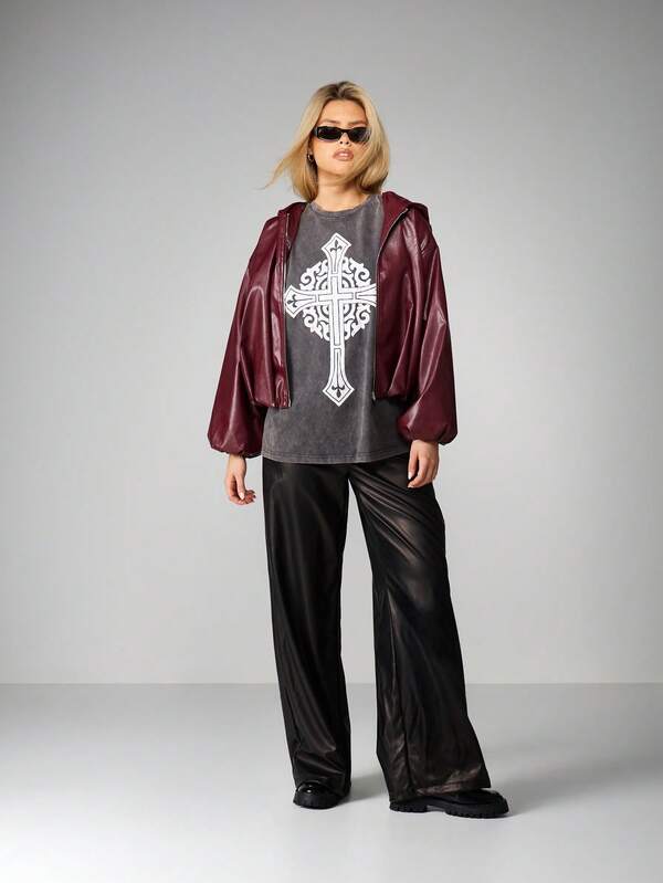 Missguided MISSGUIDED Oversized Long Sleeve Cross Graphic Tee