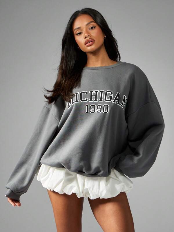Missguided MISSGUIDED Oversized Michigan Graphic Sweatshirt