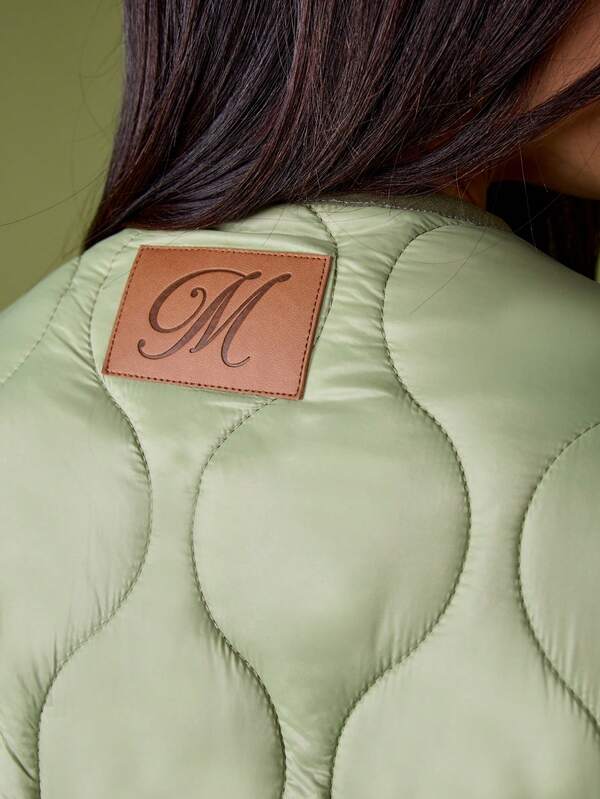 Missguided MISSGUIDED Oversized Quilted Button Front Jacket With Logo Patch