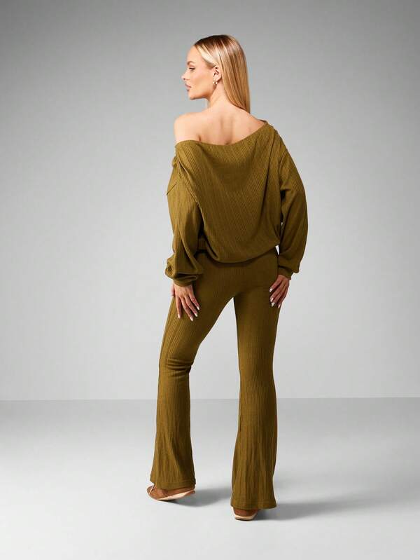 Missguided MISSGUIDED Oversized Ribbed Knit Sweater And Flared Pants Set