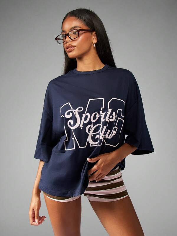 Missguided MISSGUIDED Oversized Sports Club Graphic T-Shirt With Drop Shoulder