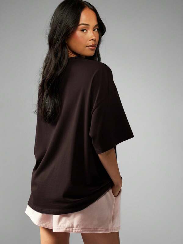 Missguided MISSGUIDED Oversized Statement T Shirt With Short Sleeves And Crewneck