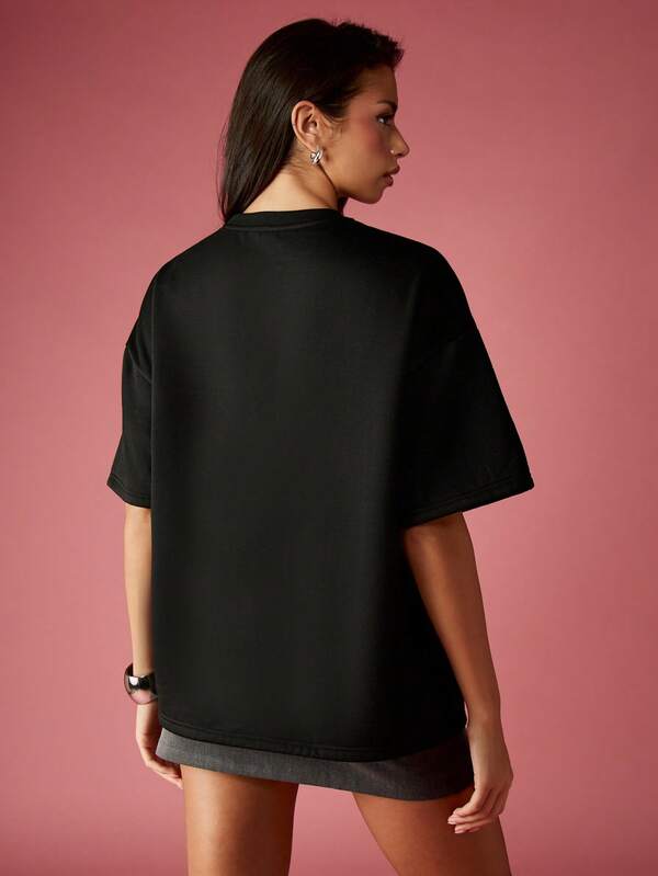 Missguided MISSGUIDED Oversized T-Shirt With Crystal Heart Cut Out