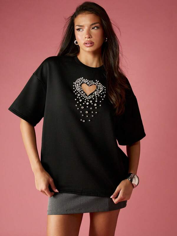 missguided MISSGUIDED Oversized T-Shirt With Crystal Heart Cut Out